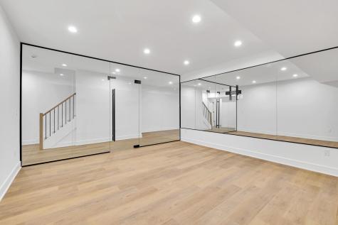 16 Feldman Court Paramus NJ 07652