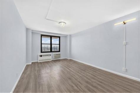 10 Huron Avenue Jersey City NJ 07306