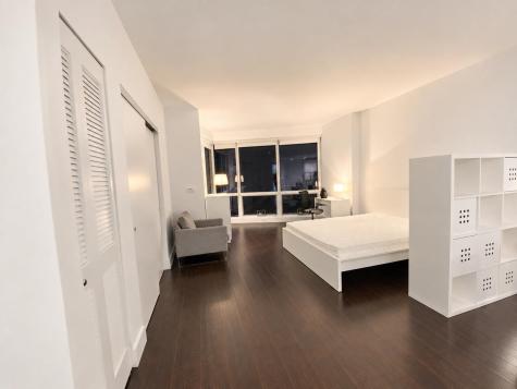 77 Hudson Street Jersey City NJ 07302