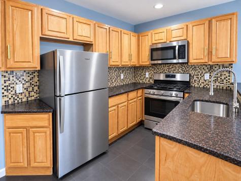 328 John Street East Newark NJ 07029