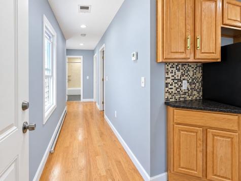 328 John Street East Newark NJ 07029