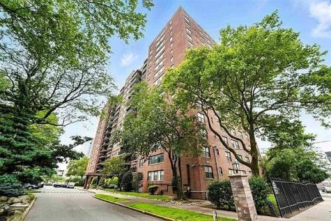 225 St Pauls Avenue Jersey City NJ 07306