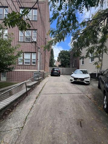 907 Summit Avenue Jersey City NJ 07307