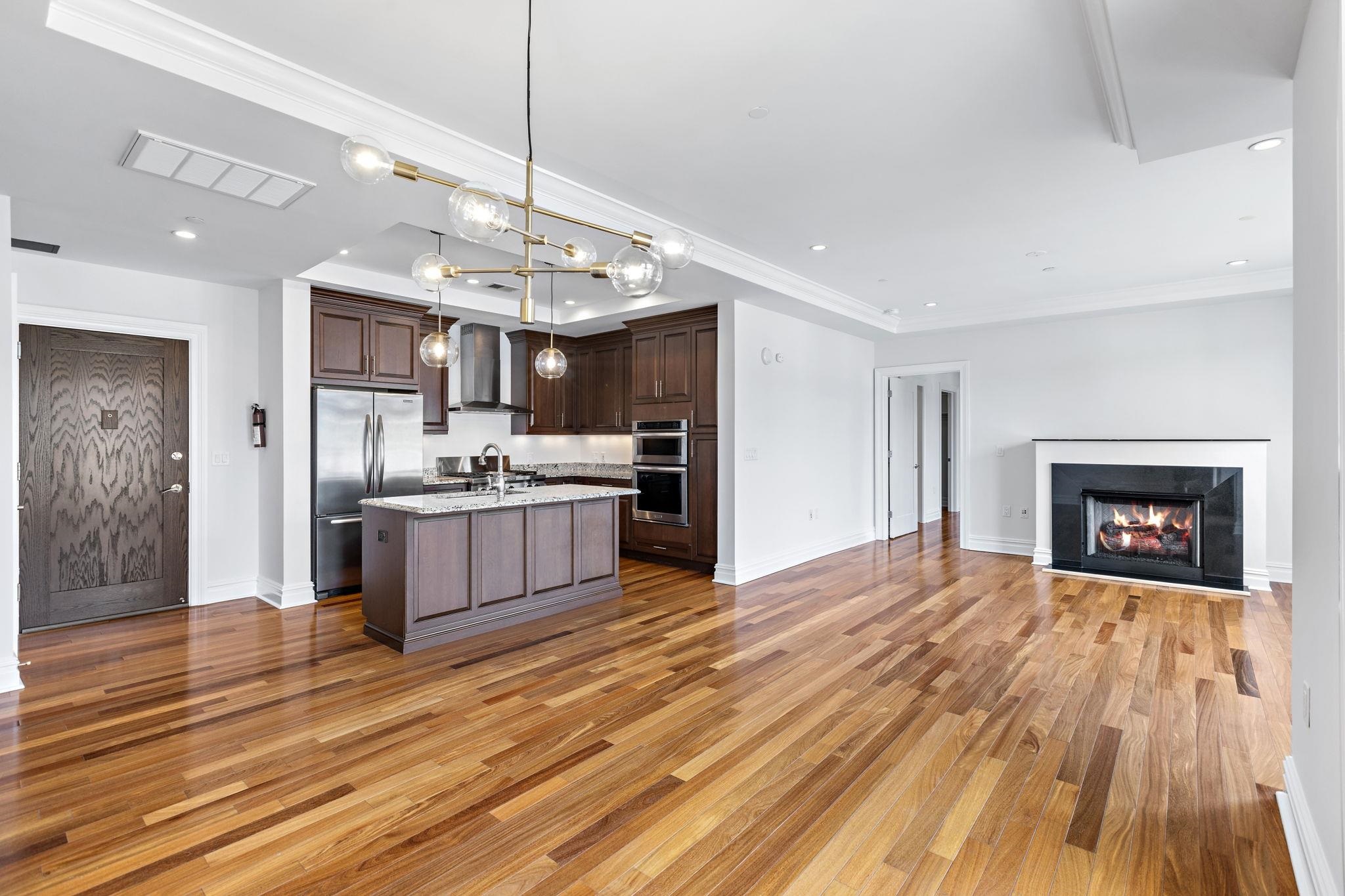250 Henley Place Weehawken NJ 07086