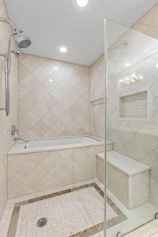 250 Henley Place Weehawken NJ 07086