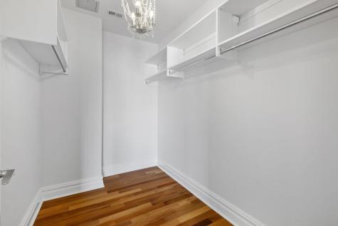 250 Henley Place Weehawken NJ 07086