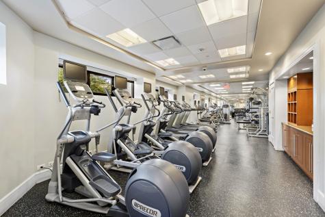250 Henley Place Weehawken NJ 07086