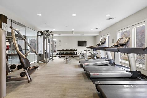 250 Henley Place Weehawken NJ 07086