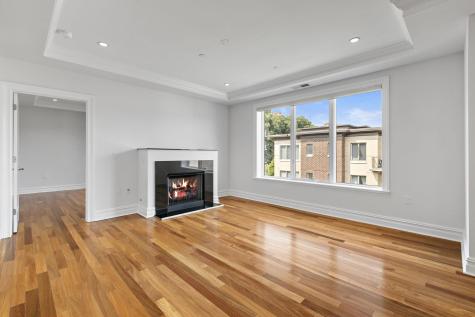250 Henley Place Weehawken NJ 07086