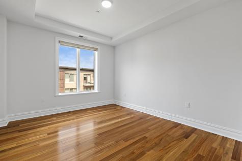 250 Henley Place Weehawken NJ 07086