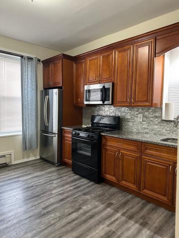 322 24th Street Union City NJ 07087