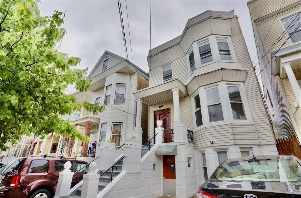 1708 Central Avenue Union City NJ 07087