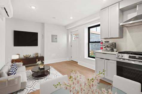 13 Manhattan Avenue Jersey City NJ 07307