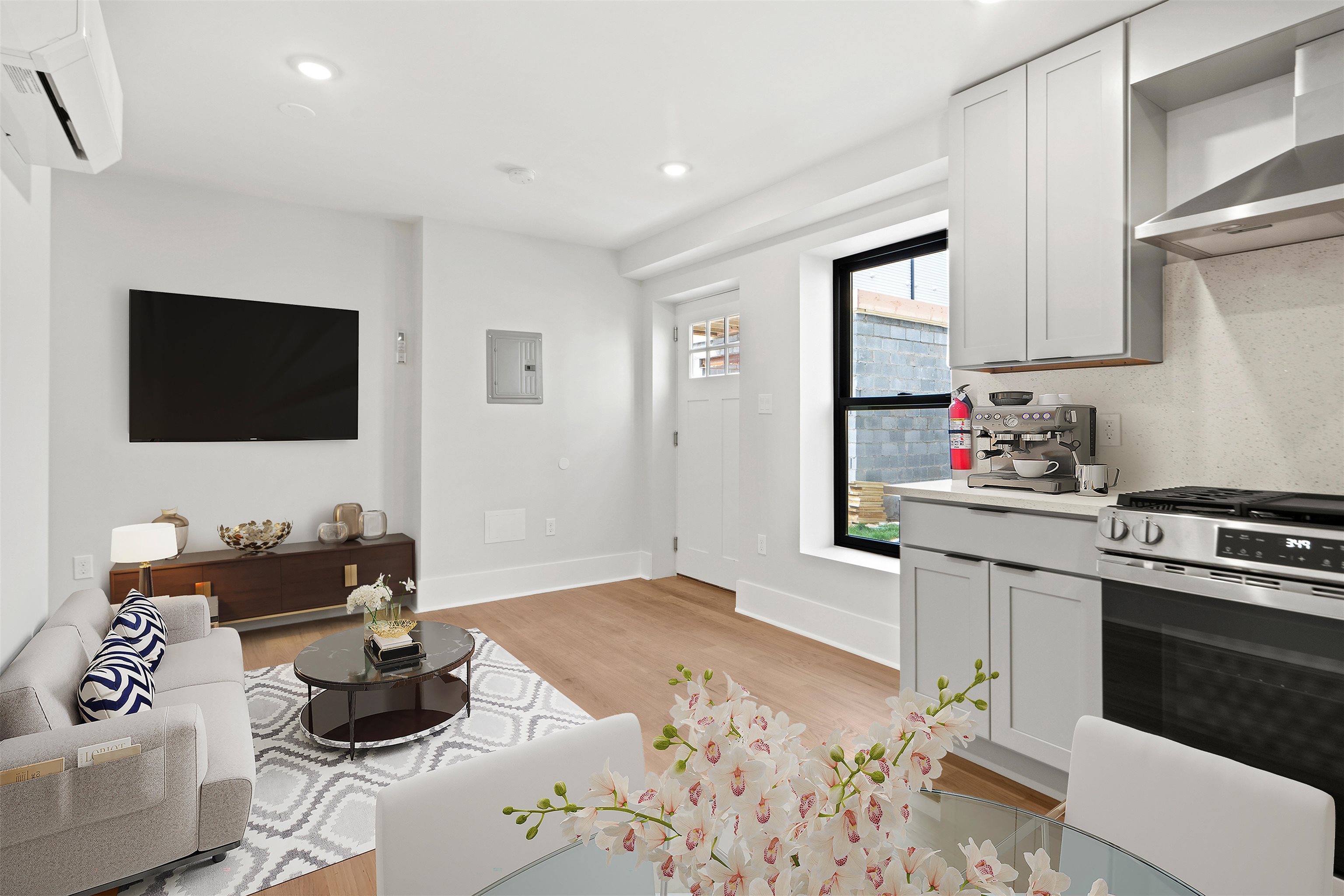 13 Manhattan Avenue Jersey City NJ 07307