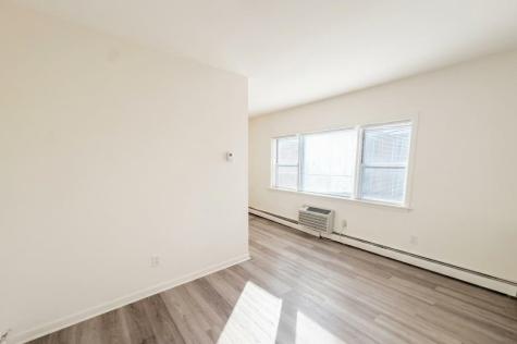 325 1st Street Carlstadt NJ 07072