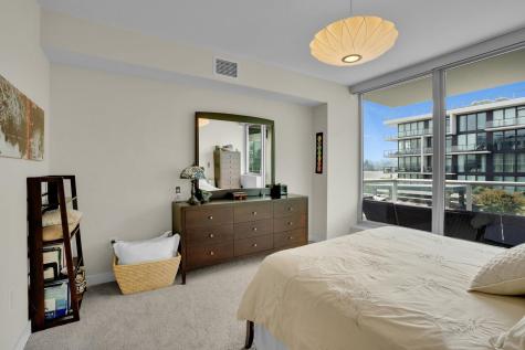 1000 Avenue At Port Imperial Weehawken NJ 07087