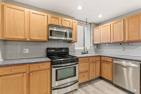 320 Clarendon Street Secaucus NJ 07094