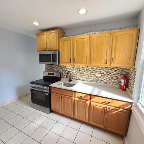 6806 Broadway Guttenberg NJ 07093