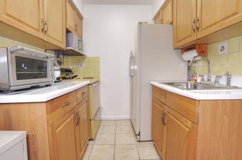 56 68th Street Guttenberg NJ 07093-4444