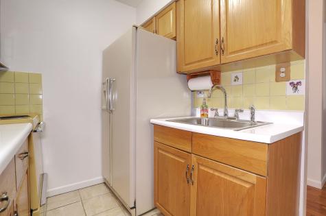 56 68th Street Guttenberg NJ 07093-4444
