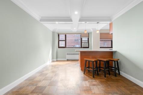 6515 Boulevard East West New York NJ 07093