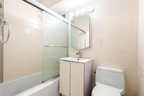 6515 Boulevard East West New York NJ 07093