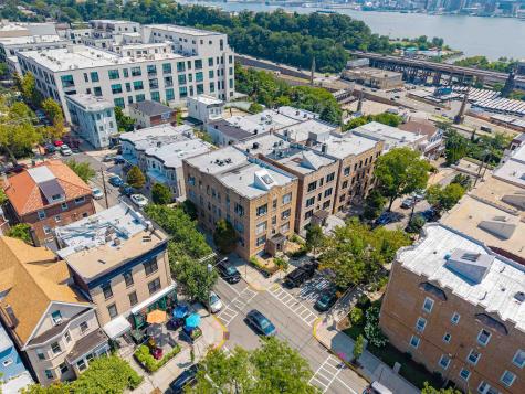 18 Oak Street Weehawken NJ 07086