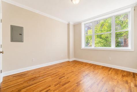 18 Oak Street Weehawken NJ 07086