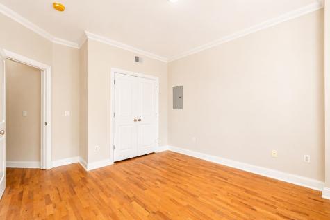 18 Oak Street Weehawken NJ 07086