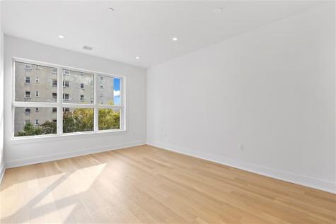 6025 Boulevard East West New York NJ 07093