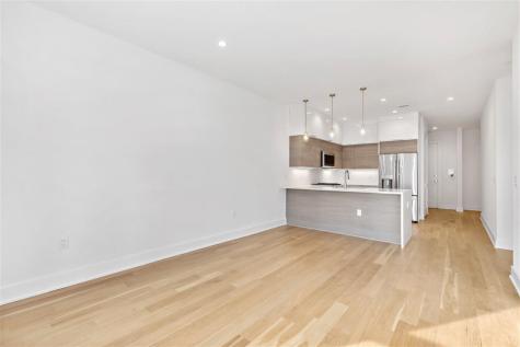 6025 Boulevard East West New York NJ 07093