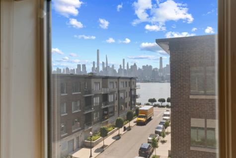 100 Eton Row Weehawken NJ 07086