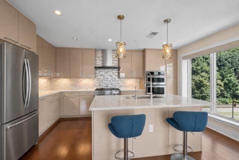 100 Eton Row Weehawken NJ 07086