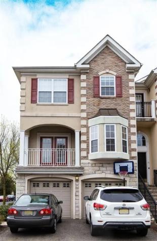 40 Mallard Place Secaucus NJ 07094