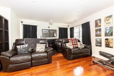 40 Mallard Place Secaucus NJ 07094