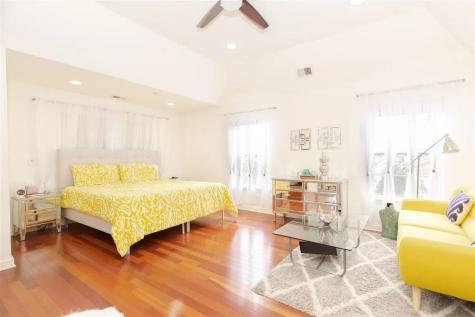 40 Mallard Place Secaucus NJ 07094