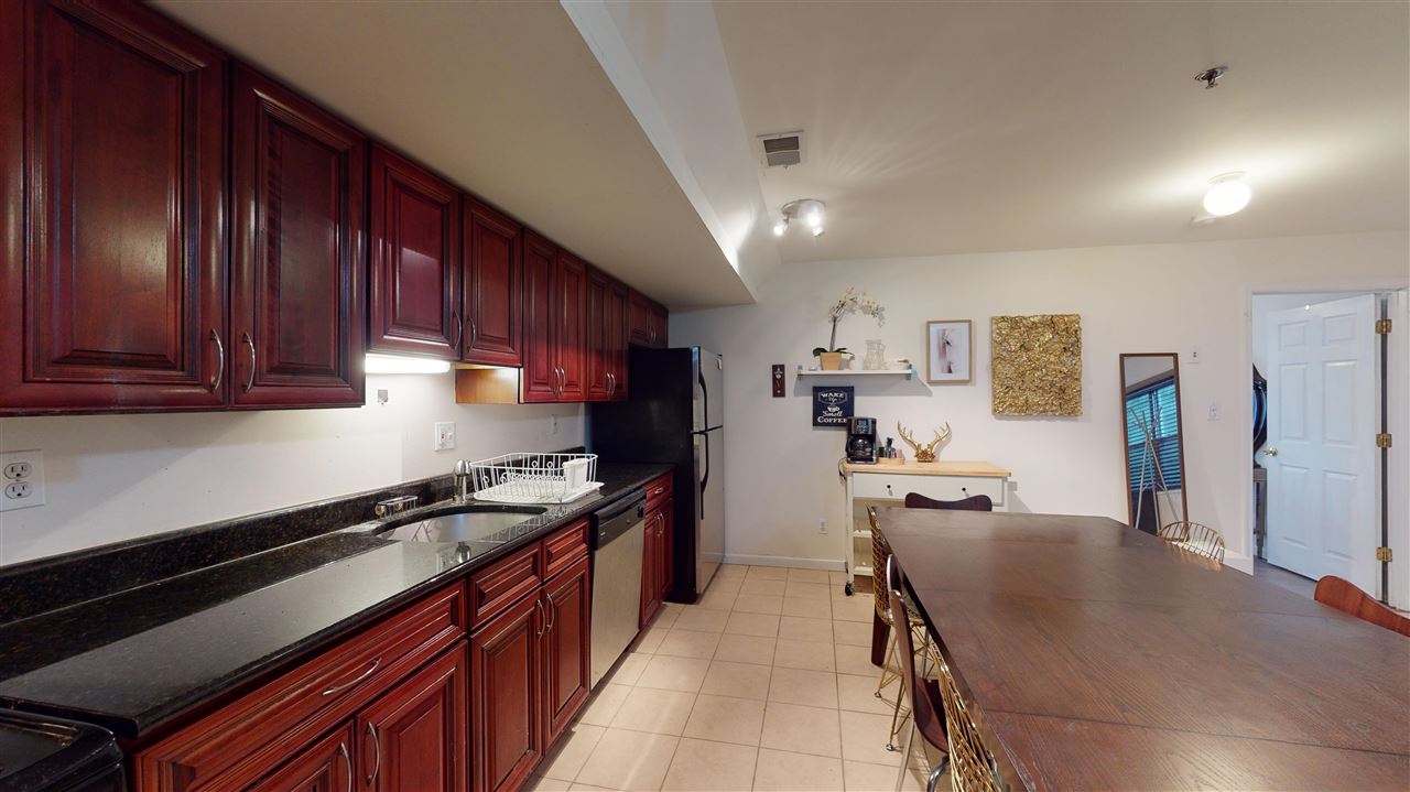 166 19th Street Union City NJ 07087-0000