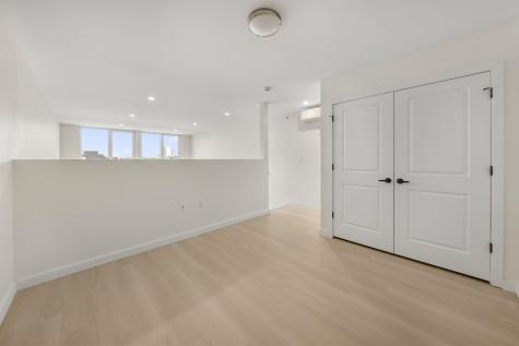 1 Mallory Avenue Jersey City NJ 07305