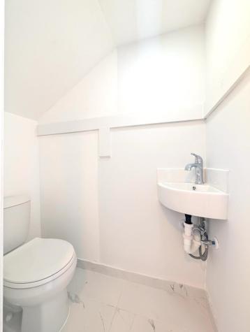 69 Beacon Avenue Jersey City NJ 07306