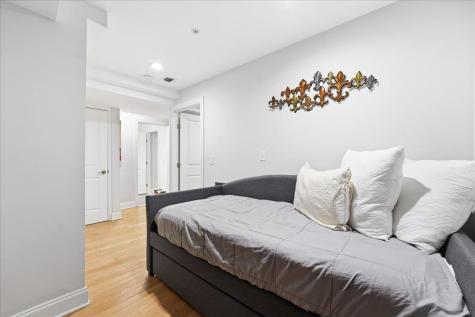 41 Bentley Avenue Jersey City NJ 07304