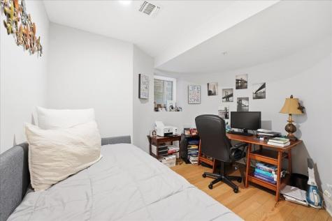 41 Bentley Avenue Jersey City NJ 07304
