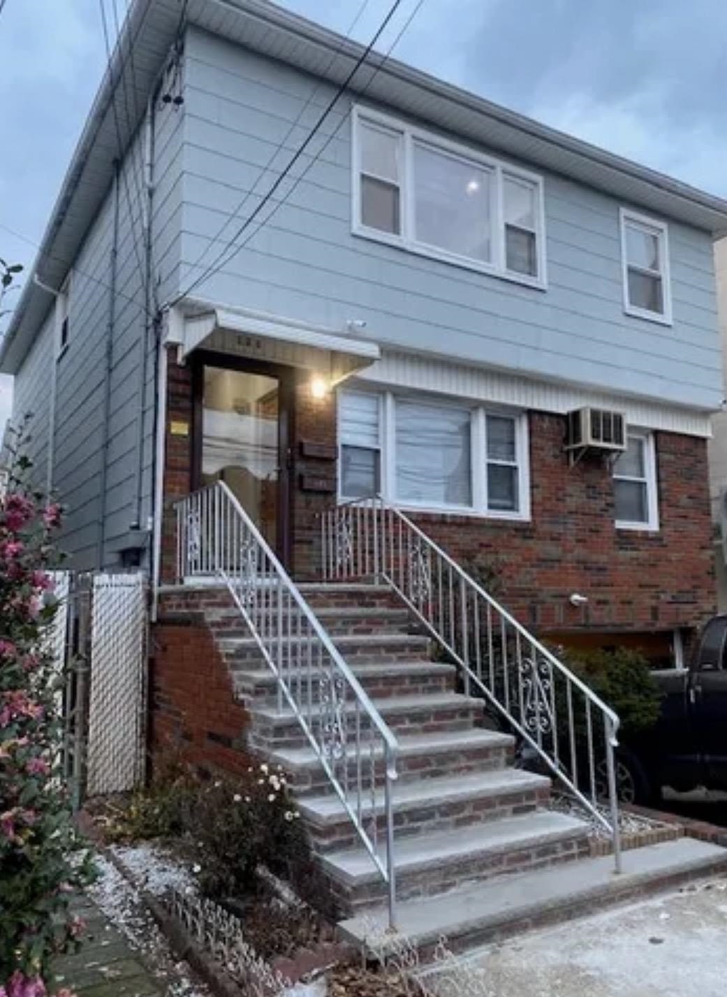 121 Mallory Avenue Jersey City NJ 07304