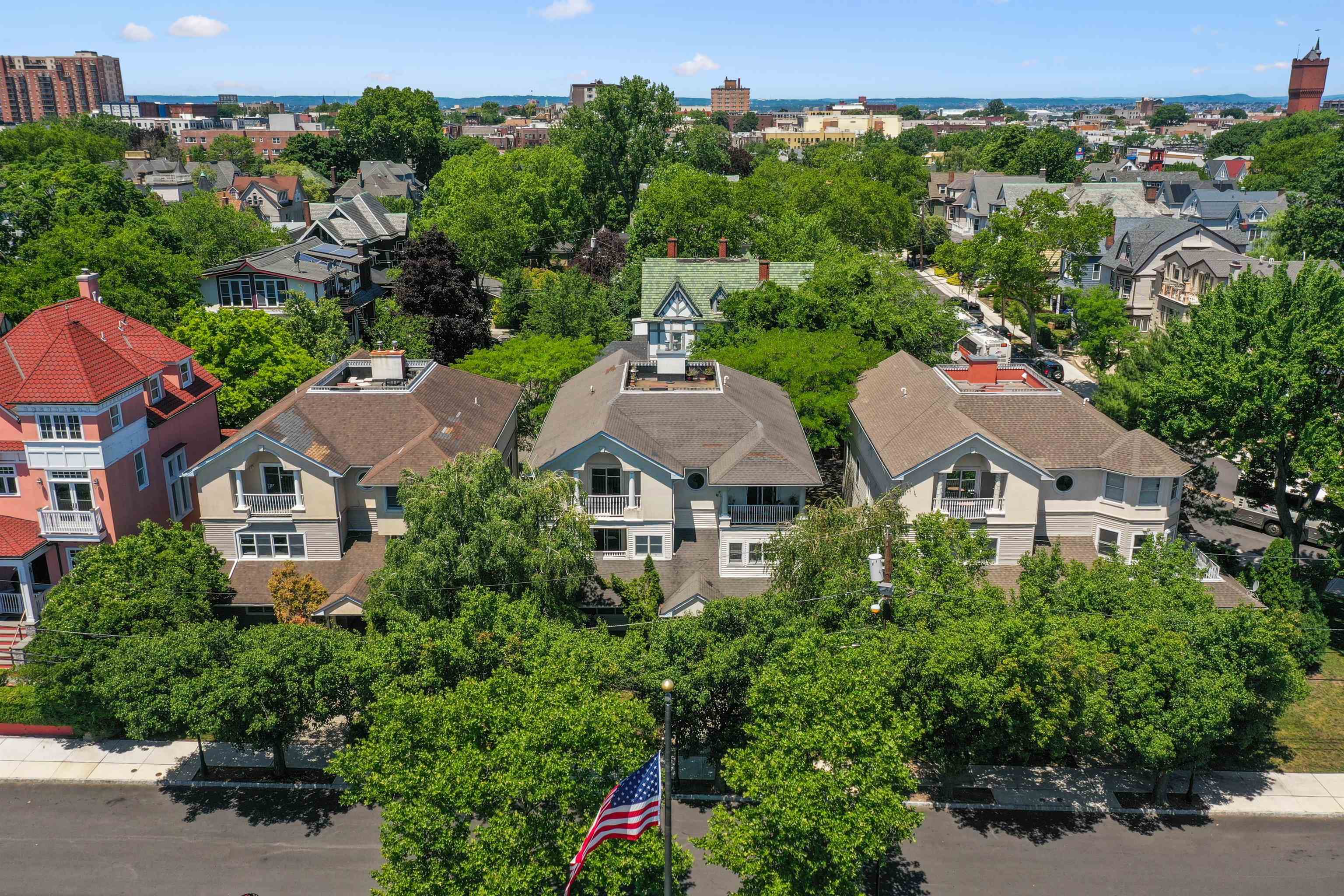 39B Hamilton Avenue Weehawken NJ 07086