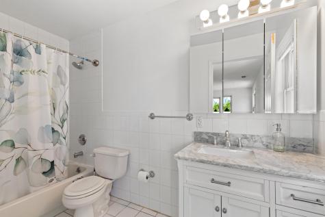 39B Hamilton Avenue Weehawken NJ 07086