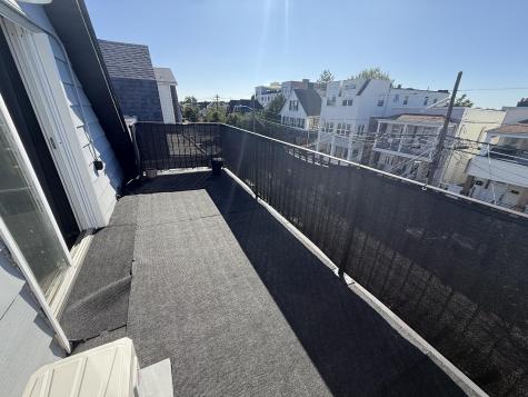 8516 3rd Avenue North Bergen NJ 07047