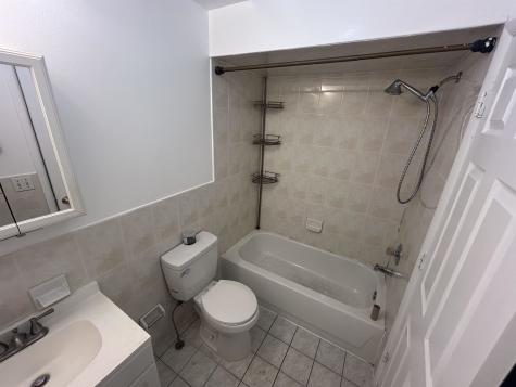 30 Elm Court Bayonne NJ 07002