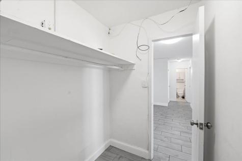 6040 Boulevard East West New York NJ 07093