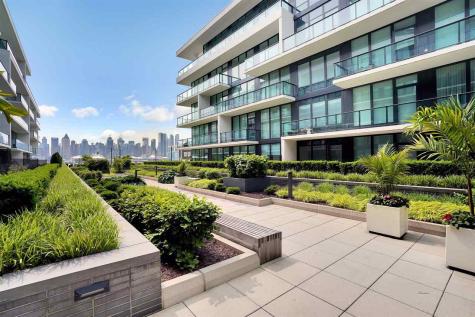 1200 Avenue At Port Imperial Weehawken NJ 07086