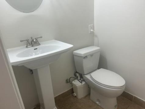 15 Alexander Court Jersey City NJ 07305