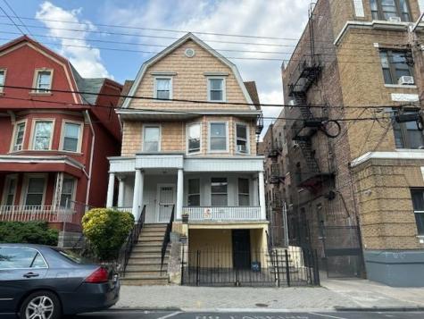 122 Jewett Avenue Jersey City NJ 07304